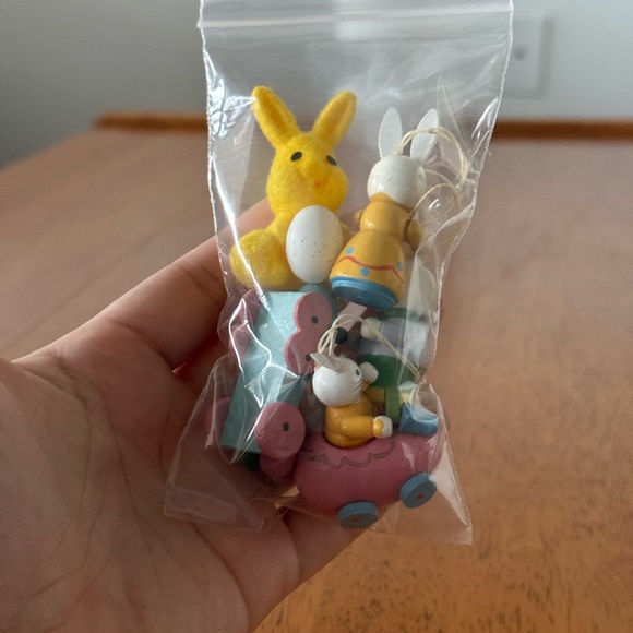 4 Wooden Easter Tree Ornaments with 1 Flocked Bunny Decor or Crafting - Picture 15 of 15